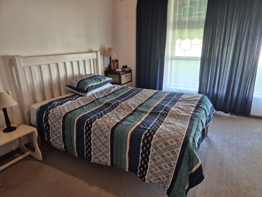 5 Bedroom Property for Sale in Kleinkoornhuis Western Cape
